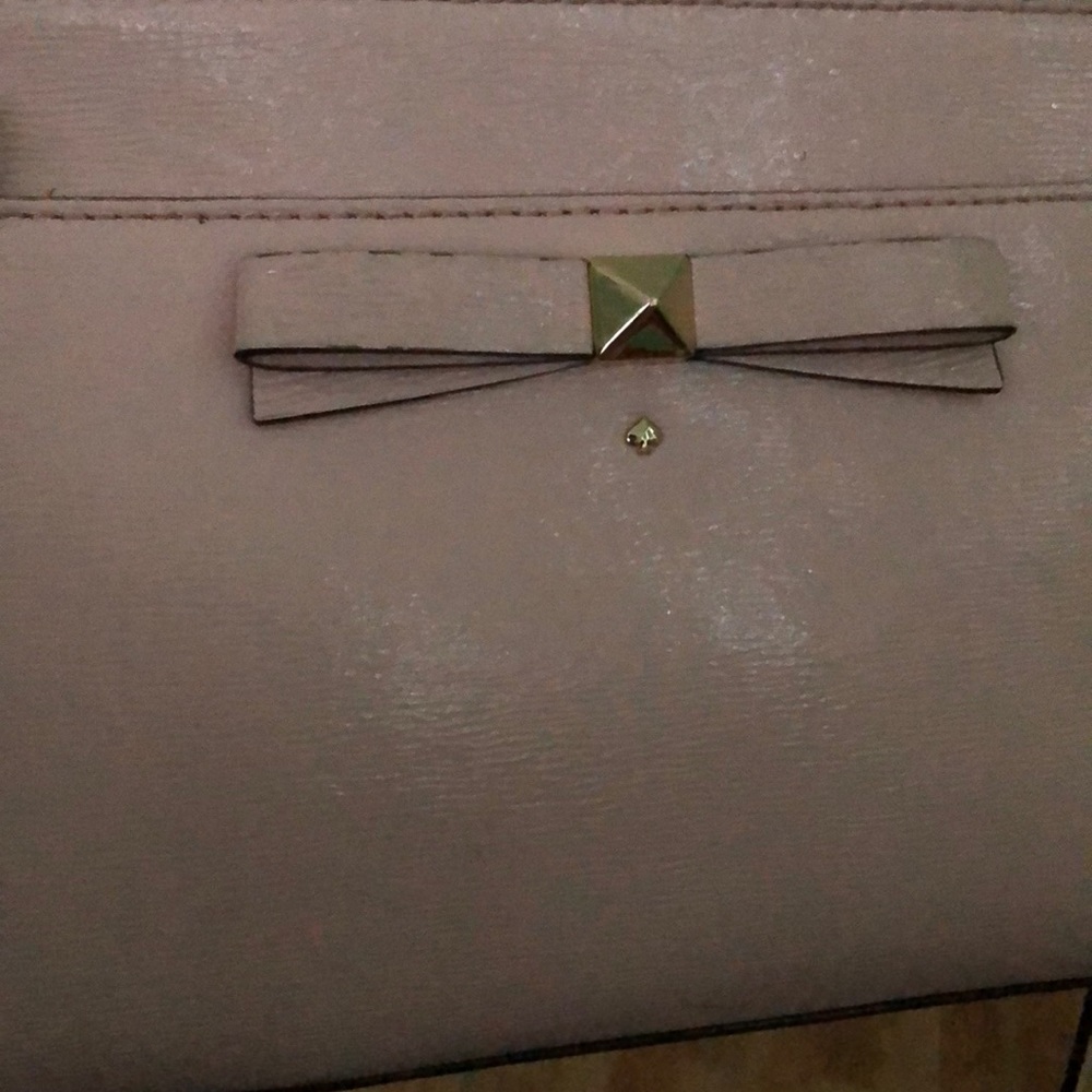 Meet your Posher, Monique